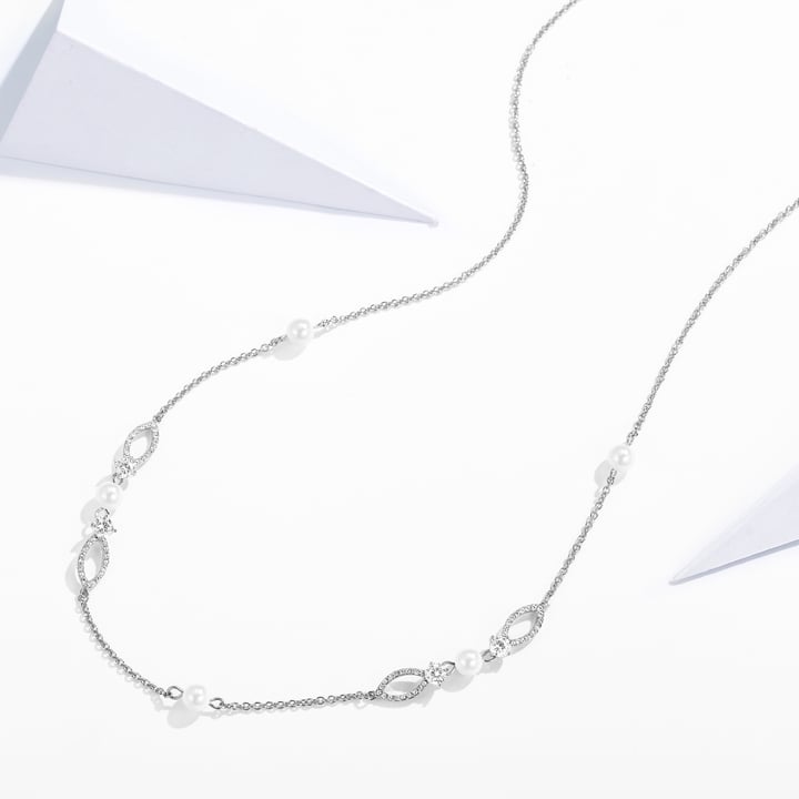 Regal White Pearl Standage with Clear Austrian Crystals Rhodium Plated